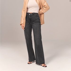 Abercrombie & Fitch 90s Relaxed High Rise Jeans